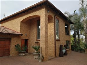 3 Bed House in Thornhill Estate