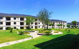2 Bedroom Apartment in Broadacres