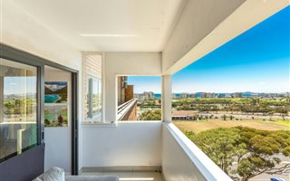 2 Bedroom Apartment in Three Anchor Bay