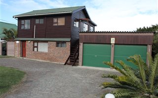 3 Bedroom House in Sunrise on Sea