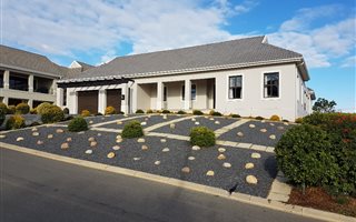 4 Bedroom House in Zevenwacht Country Estate