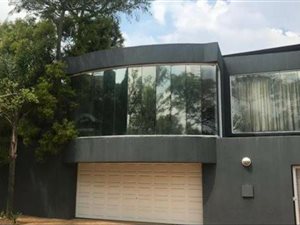 5 Bed House in Kyalami Estate