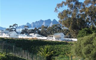 412 m² Land available in Berg En Dal