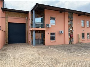 242 m² Industrial space in Eastgate