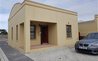 2 Bedroom House in Bardale Village