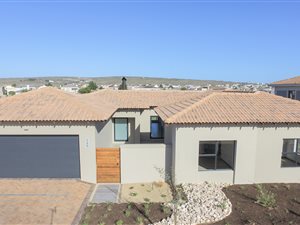 3 Bed House in Langebaan Country Estate
