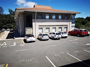 106 m² Commercial space in Gillitts