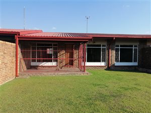 2 Bed Townhouse in Middelburg South