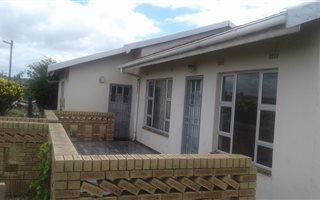 3 Bedroom House in Umlazi