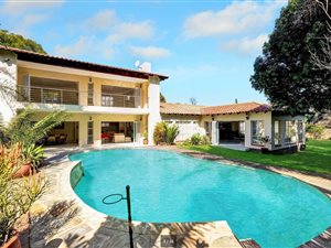 4 Bedroom House in Beverley Gardens