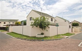 2 Bedroom House in Heritage Park