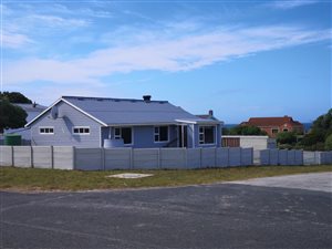 3 Bed House in Franskraal