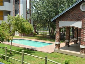 2 Bed Apartment in Van Der Hoff Park