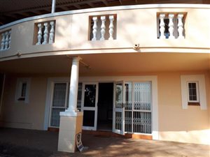 4 Bed Duplex in Westville