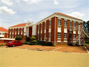800 m² Office Space in Boskruin