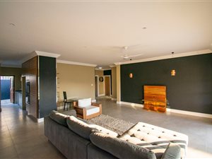 3 Bed House in Palm Lakes Estate