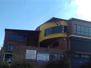 109 m² Office Space in Fransville