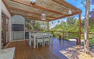 4 Bedroom House in Helderrand