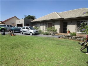 400 m² Commercial space in Parkdene
