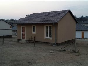 2 Bed Townhouse in Bloubosrand