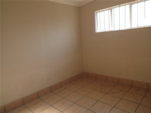1 Bedroom Garden Cottage in Brackendowns
