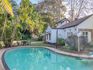 6 Bed House in Bothas Hill