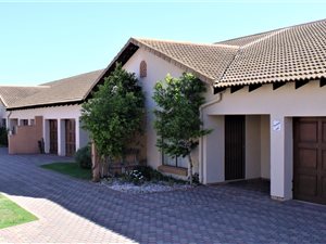 3 Bed Townhouse in Diaz Beach