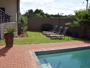 4 Bed House in Alphen Park
