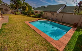 3 Bedroom House in Eldoraigne