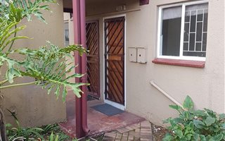 2 Bedroom Apartment in Glen Marais
