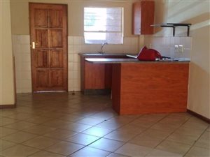 2 Bed Apartment in Ruimsig