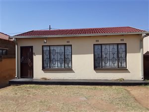 2 Bed House in Tsakane