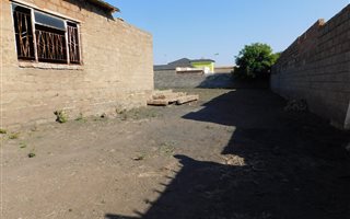 1200 m² Land available in Soshanguve