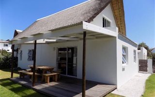4 Bedroom House in Cape St Francis
