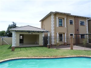 3 Bed Townhouse in Rynfield
