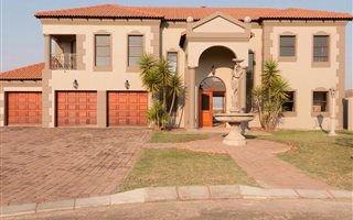 4 Bedroom House in Westlake Estate