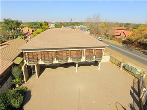 20 Bed House in Wierda Park