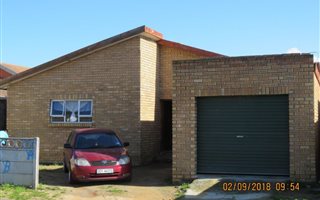 4 Bedroom House in Rusthof