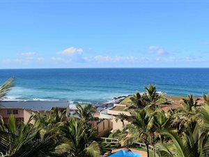 2 Bed Apartment in Compensation Beach