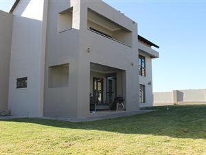 5 Bed House in Copperleaf