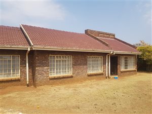 3 Bed House in Riamarpark