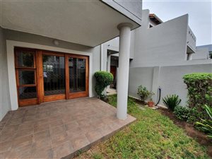 3 Bed Townhouse in Oaklands