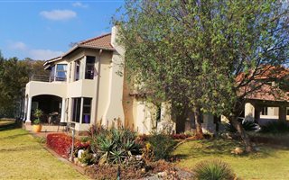 3 Bedroom House in Featherbrooke Estate