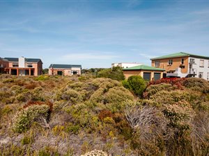 1362 m² Land available in Bettys Bay