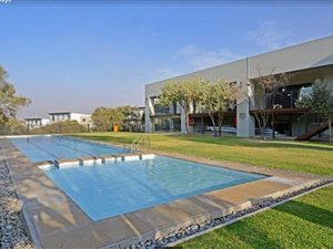 2 Bed Apartment in Dainfern