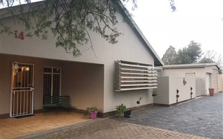5 Bedroom House in Declerqville