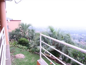 3 Bed Townhouse in Wilro Park