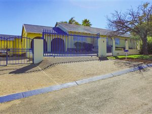 4 Bed House in Ridgeway