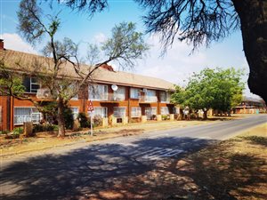 3 Bed Apartment in Meyerton Central