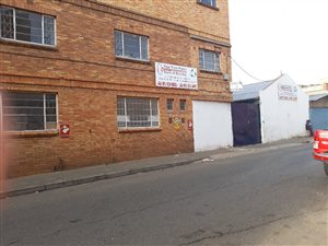 1600 m² Commercial space in Springfield
